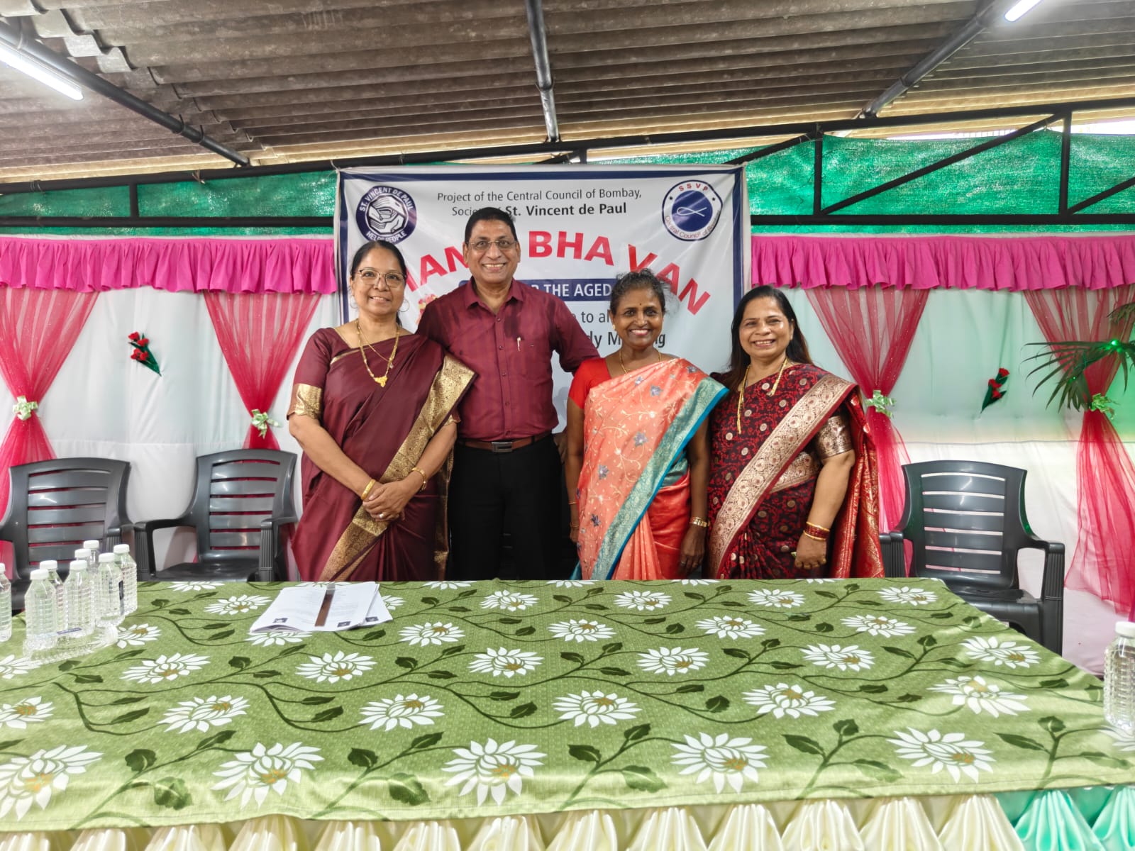 Residents at Shanti Bhavan